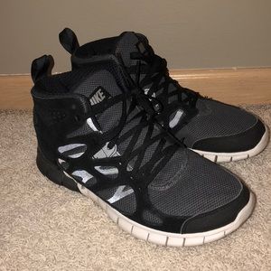 Nike Free Run 2 Mid